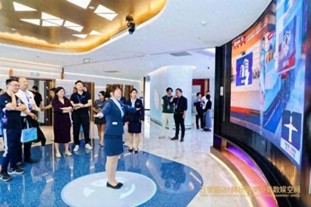 全球首家王者荣耀IP电竞酒店来了，洲明光显助力打造数字文娱“潮”空间-2025上海电竞酒店展览会